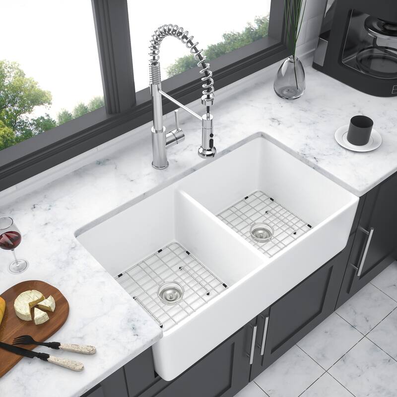 32'' Farmhouse Ceramic Double Bowl Kitchen Sink in White - 32'' x 20'' x 9''