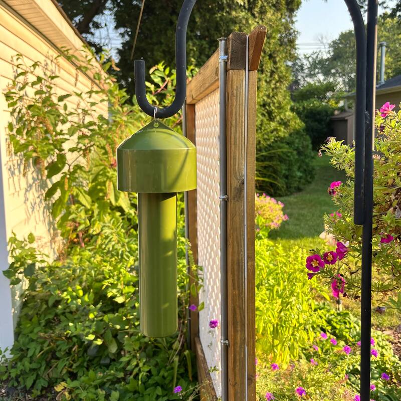 Green Guardian Garden and Mosquito Pest Control Device – Chemical Free, Pet Safe, 16 Ft Coverage