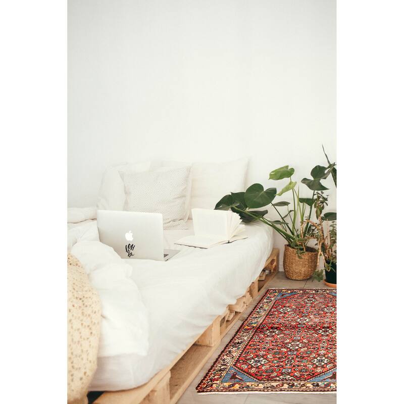 ECARPETGALLERY Hand-knotted Andelz Red Wool Rug - 3'8 x 5'5