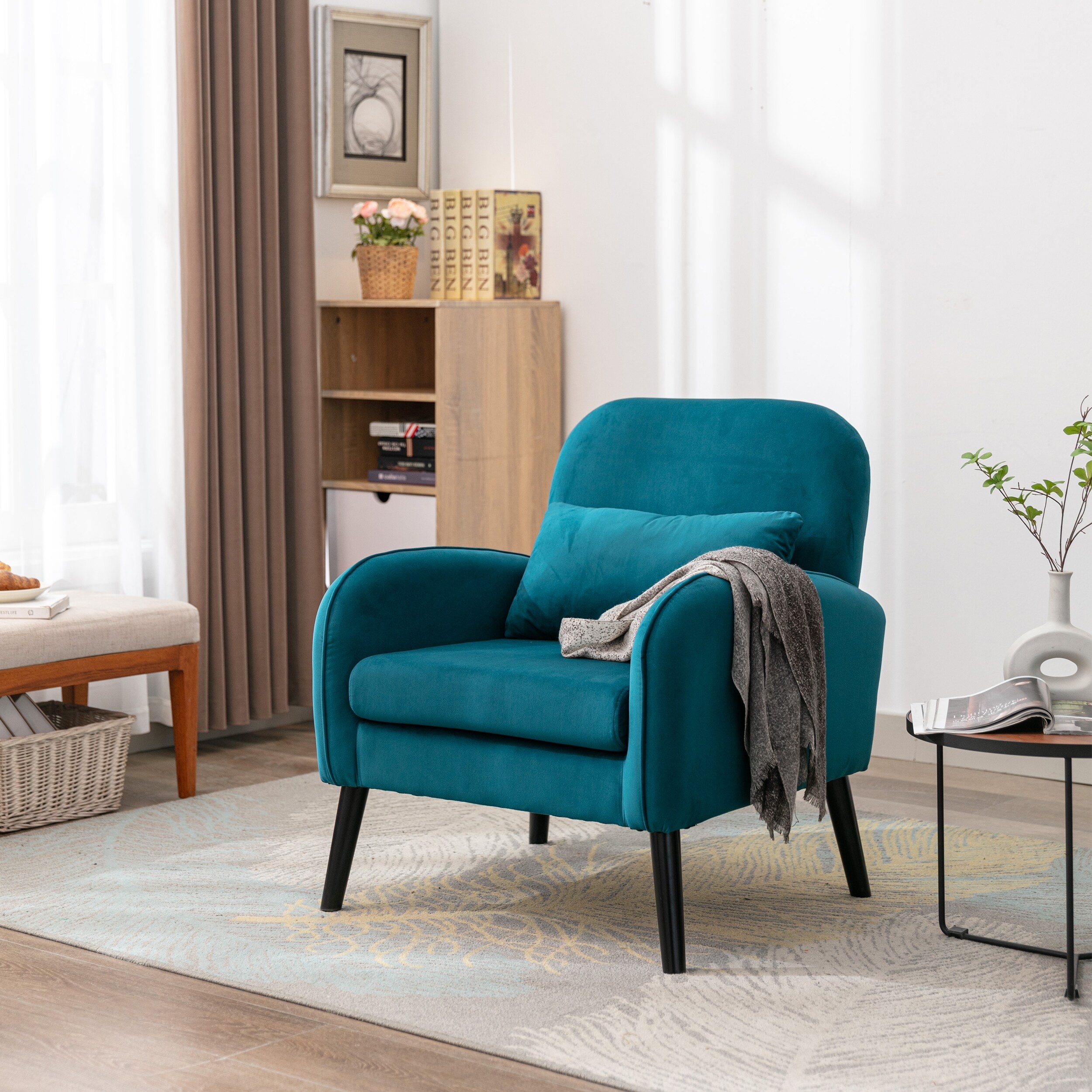 Wooden accent chair with cushions 2025