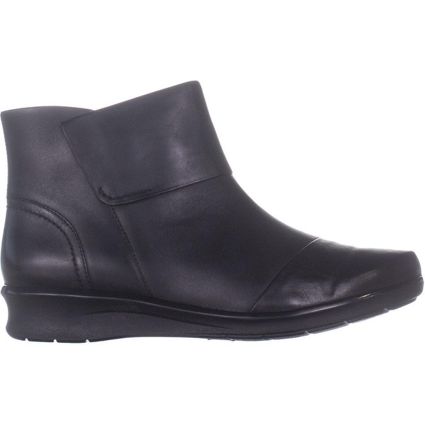 clarks hope track ankle boot