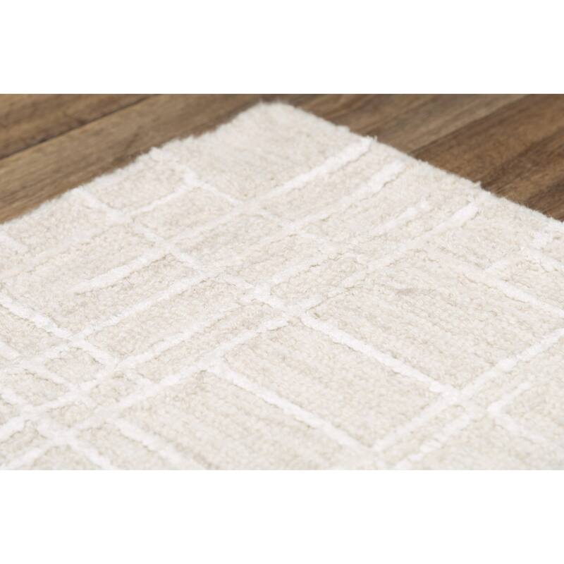 Alora Decor Classic Ivory Hand-tufted Wool Rug