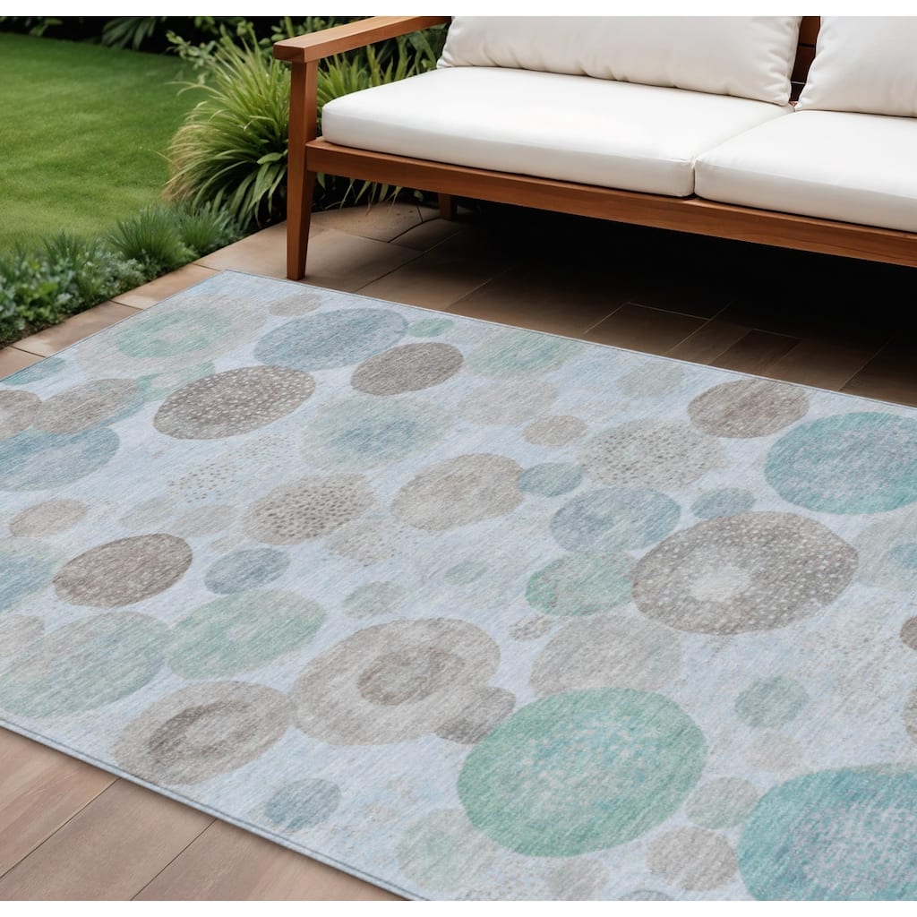 HomeRoots Geometric Transitional Rectangle Outdoor Rug