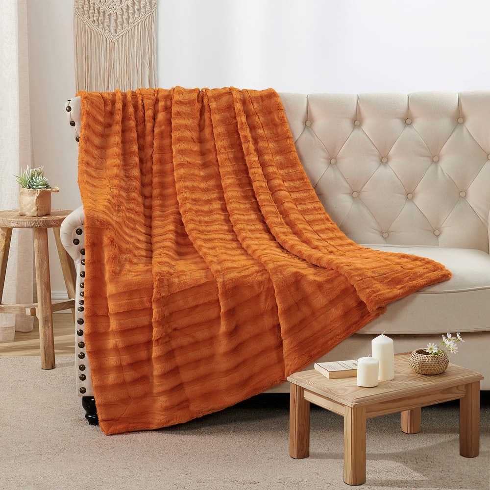 Derby Double Sided Fauxfur Throw