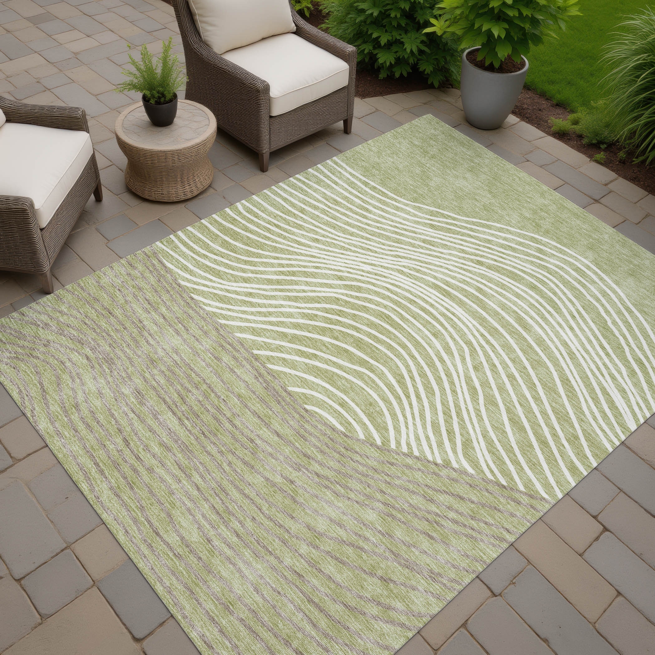 Machine Washable Indoor/ Outdoor Modern Arches Chantille Rug