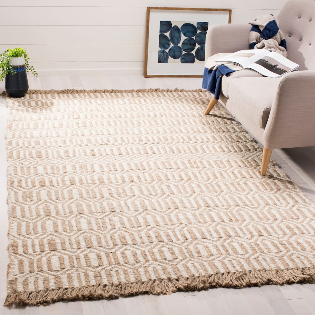 SAFAVIEH, Handmade Natural Fiber Kylah Jute Tassel Rug with