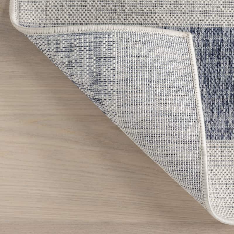 Nuloom Briaana Striped Indoor/Outdoor Area Rug