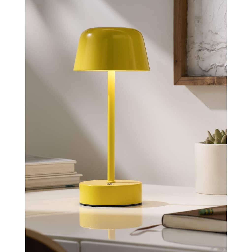 Livabliss Furnas Traditional Accent Table Lamp