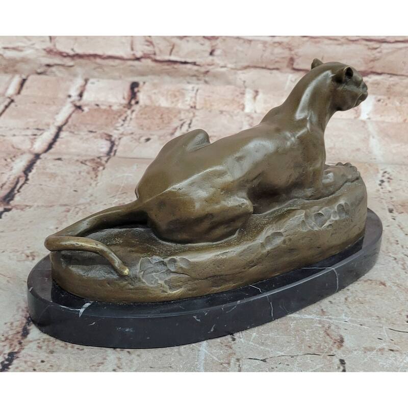 Hot Cast Bronze Cougar Puma Mountain Imitative Lion Resting Guardian Statue Sculpture Art