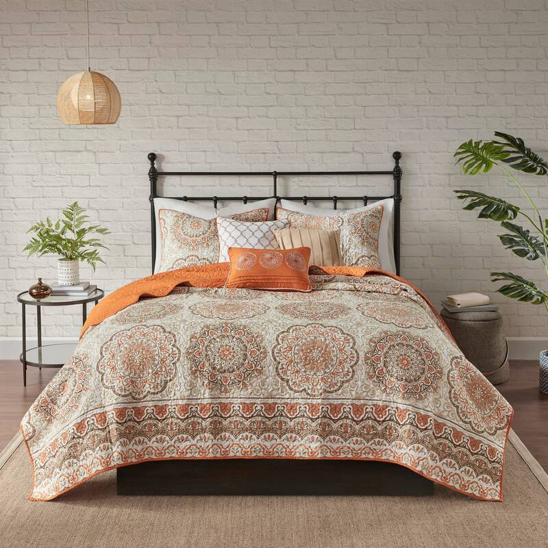 6 Piece Reversible Quilt Set with Throw Pillows Orange Full/Queen