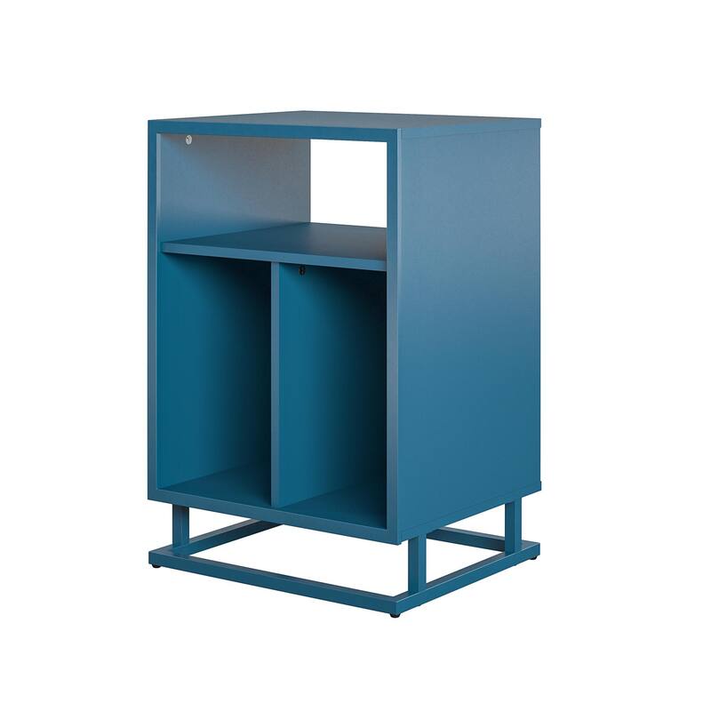 The Novogratz Regal Turntable Stand / End Table