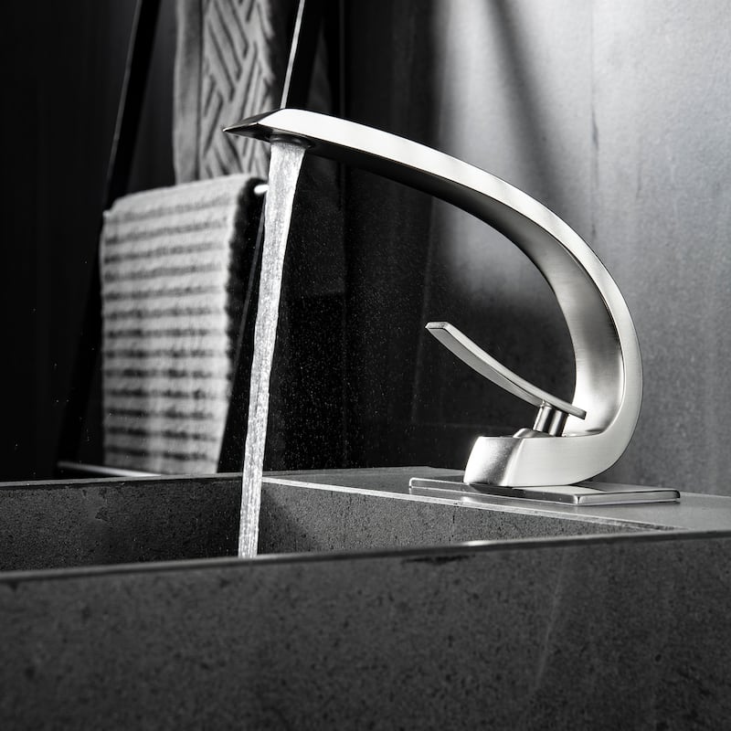 Rbrohant 7"H Single-Handle Bathroom Faucet with Deckplate, Vessel Faucet for Bathroom