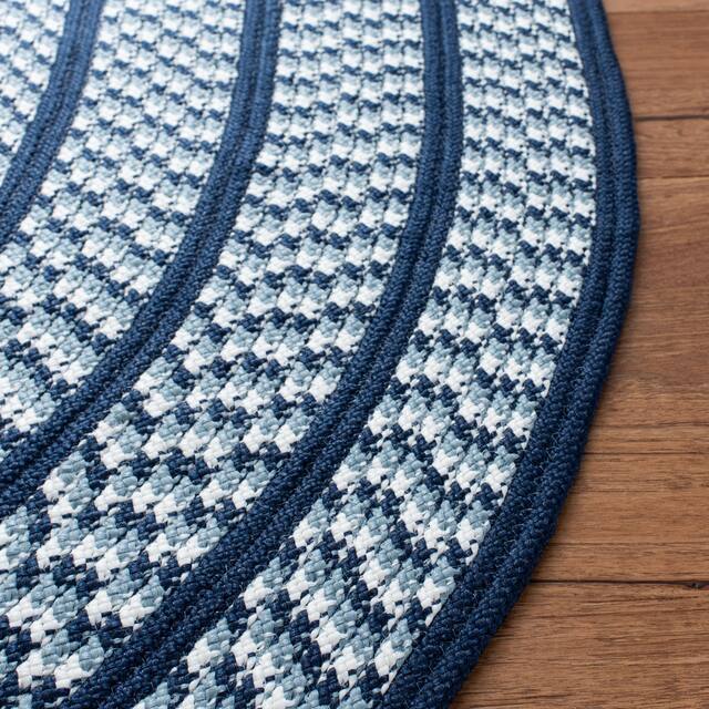 SAFAVIEH Handmade Braided Levina Country Rug