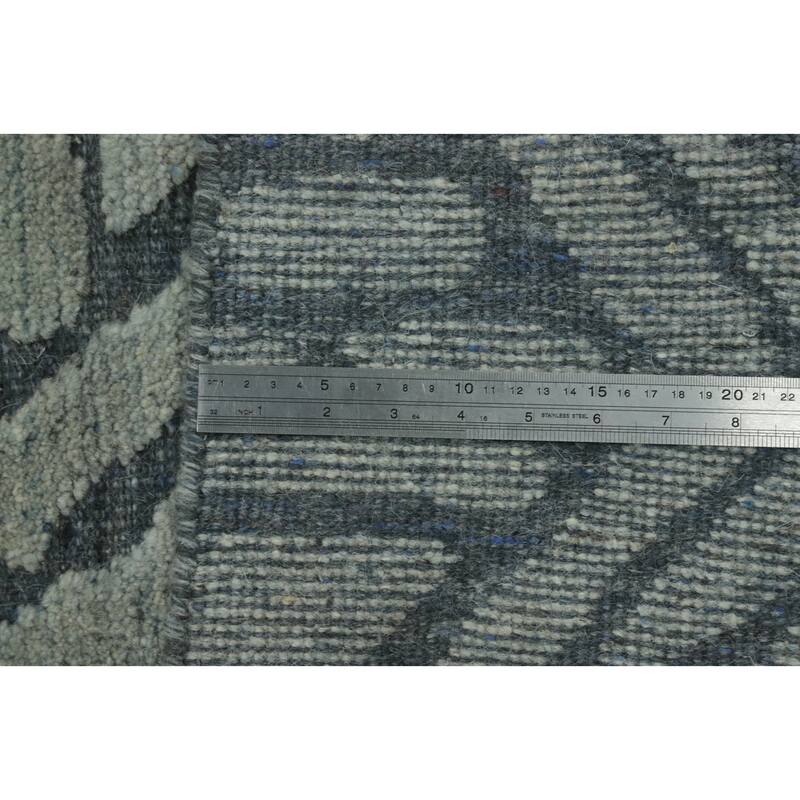 Contemporary Wool Abstract Indian Area Rug, Handmade Modern Carpet - 8' 6'' X 5' 6''