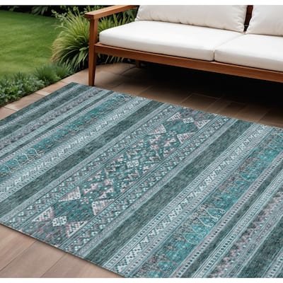 HomeRoots Southwestern Transitional Rectangle Outdoor Rug
