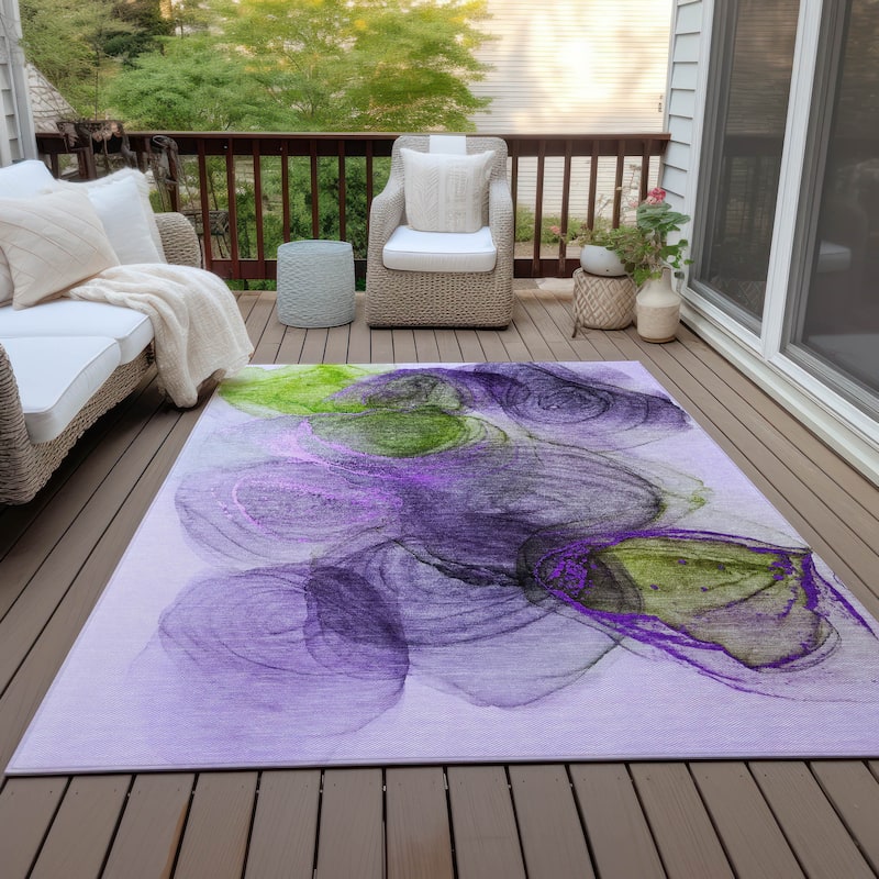 Machine Washable Indoor/ Outdoor Abstract Circles Chantille Rug