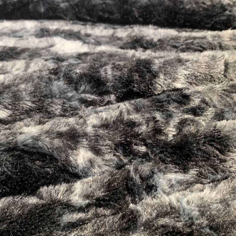 Wonderful Velvet 3 Piece Quilt Set
