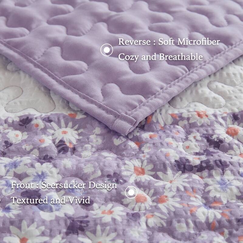 Madison Park Evian 4 Piece Seersucker Quilt Set with Throw Pillow