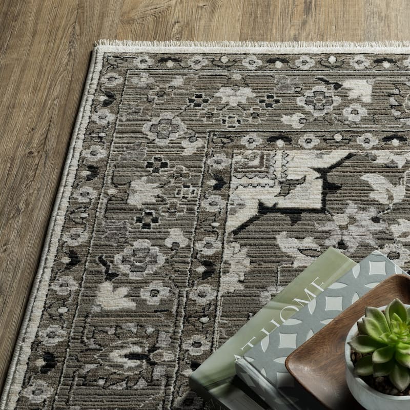HomeRootsMedallion Traditional Runner Area Rug