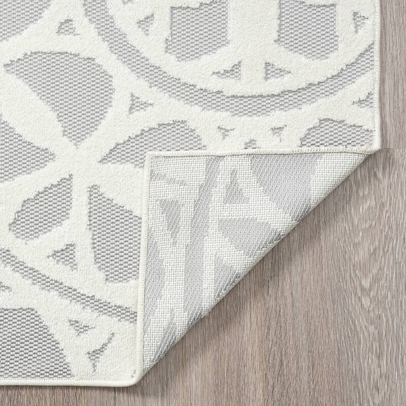 Cruise Bohemian & Eclectic Geometric Indoor/Outdoor Area Rug