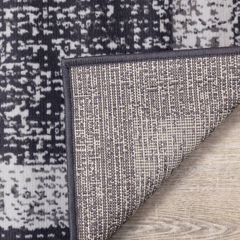 Florence Collection - Grey Distressed Border Rug - 4'7" x 6'7"