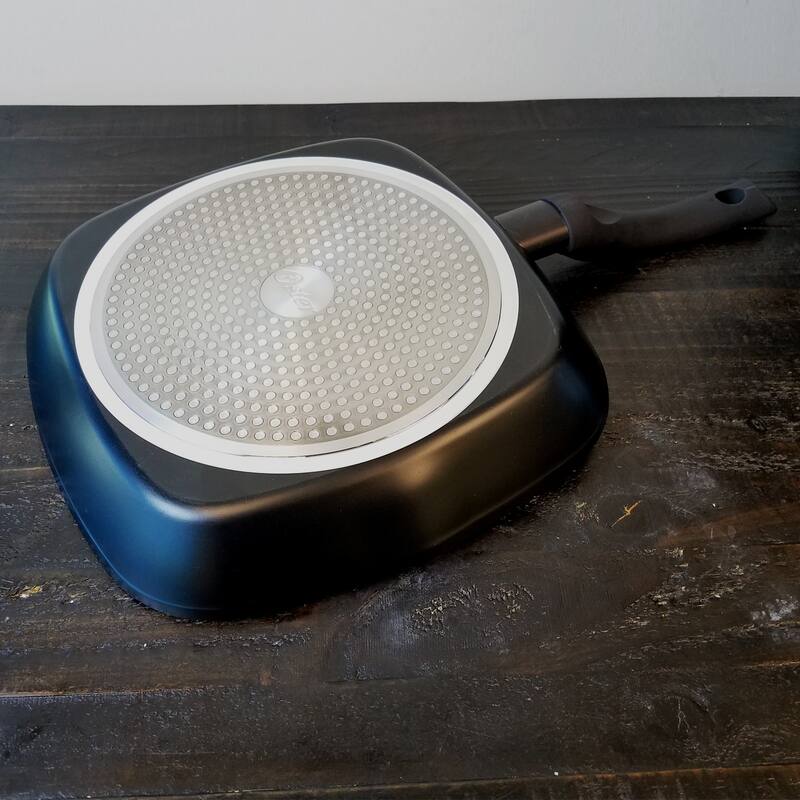 Allston 11"Nonstick Square Grill in Black