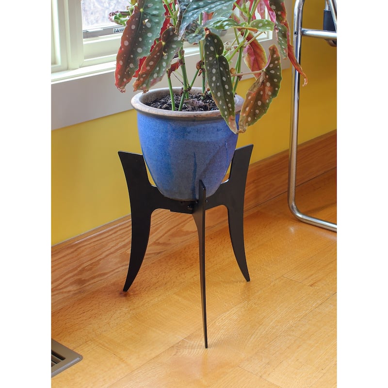 Achla Designs Small Indoor Outdoor Ibex I Plant Stand With Curved Legs, 12 Inch Tall, Black Powder Coat Finish