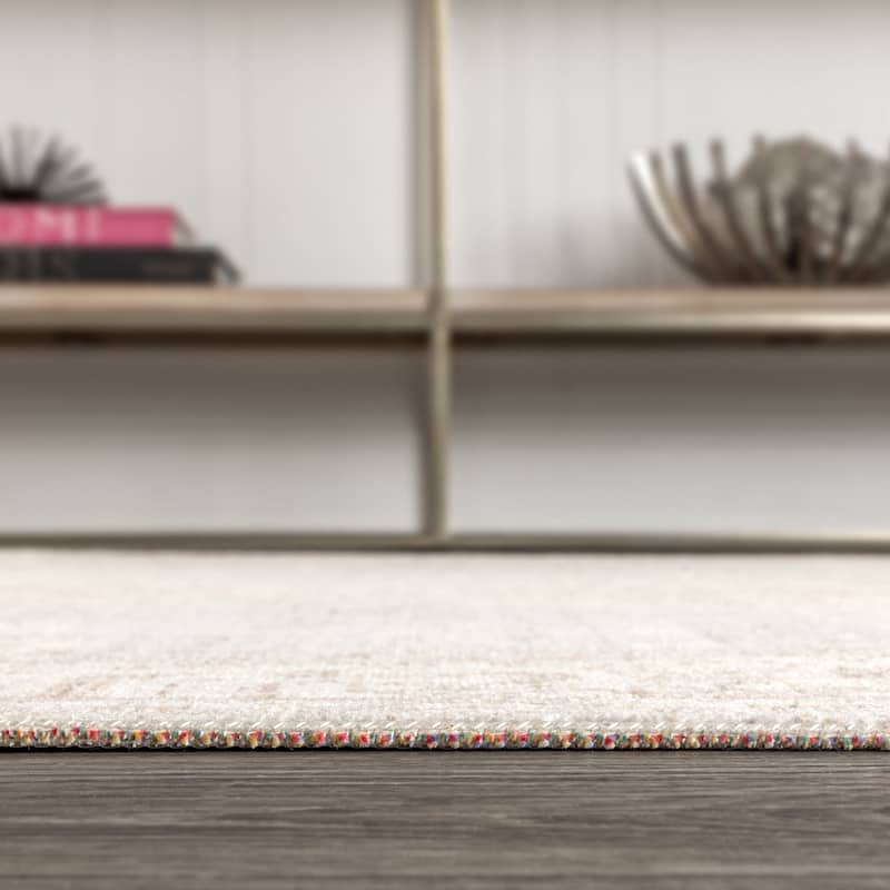 JONATHAN Y Petras Modern Tribal Medallion Area Rug