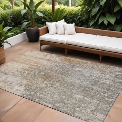 HomeRoots Abstract Transitional Rectangle Outdoor Rug