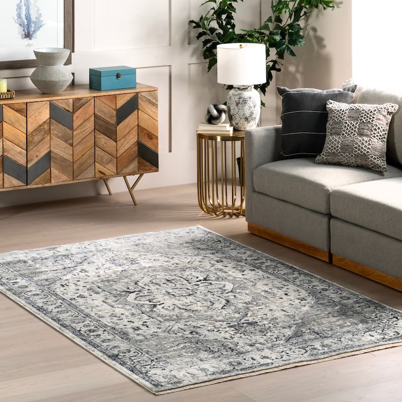Nuloom Oliveira Floral Medallion Fringe Area Rug - 4' x 6' 5" - Blue