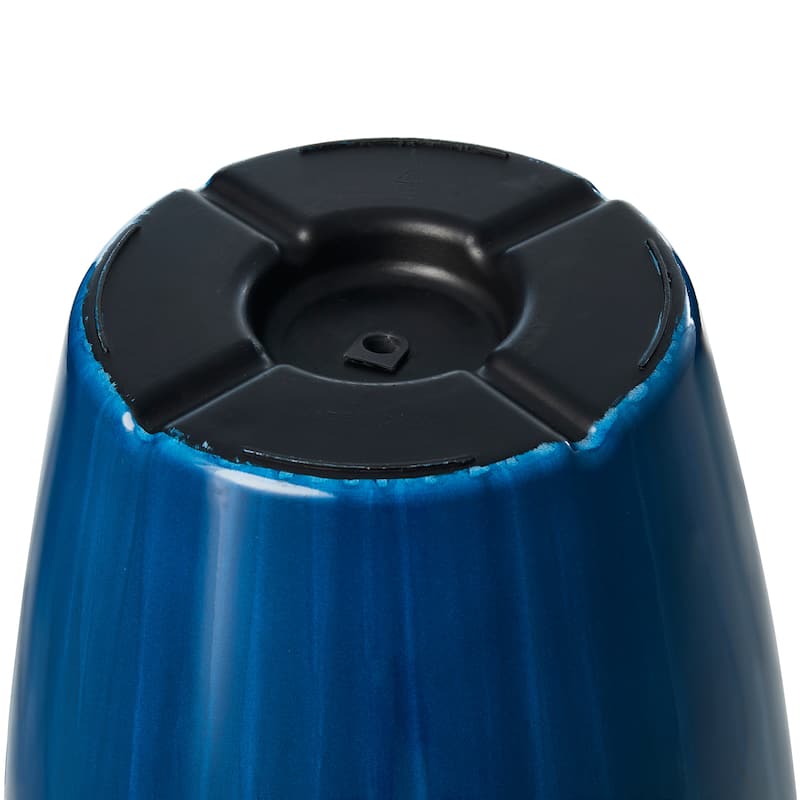 Glitzhome 23.5"H Set of 2 Oversized Gradient Blue/Green Tall Plastic Planter