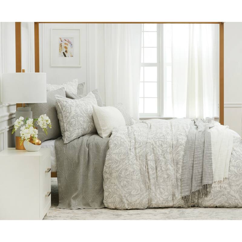 Elaine Stone Queen Matelassé Quilt