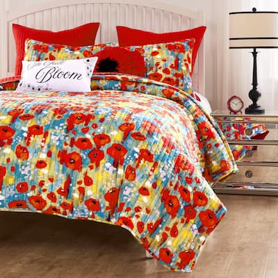 Poppies Modern Floral Reversible Quilt and Pillow Sham Set