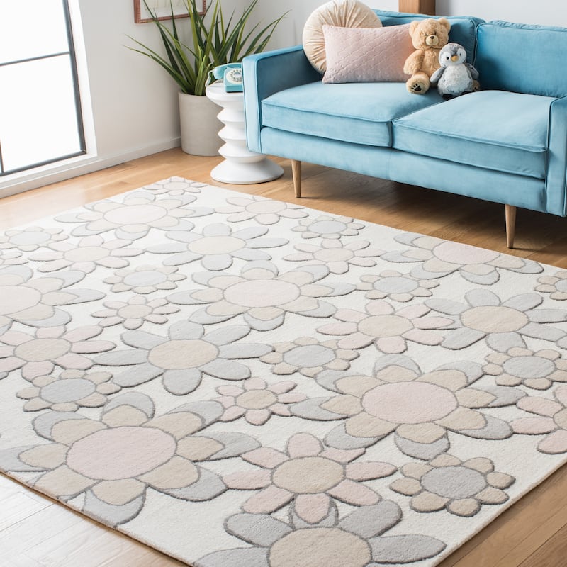 SAFAVIEH Handmade Kids Miens Floral Wool Rug