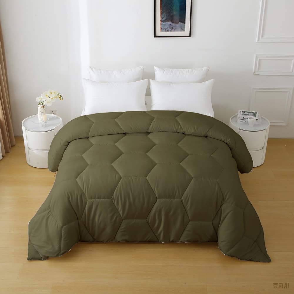 Better Style Home Oversized Microfiber Honeycomb Comforter Insert