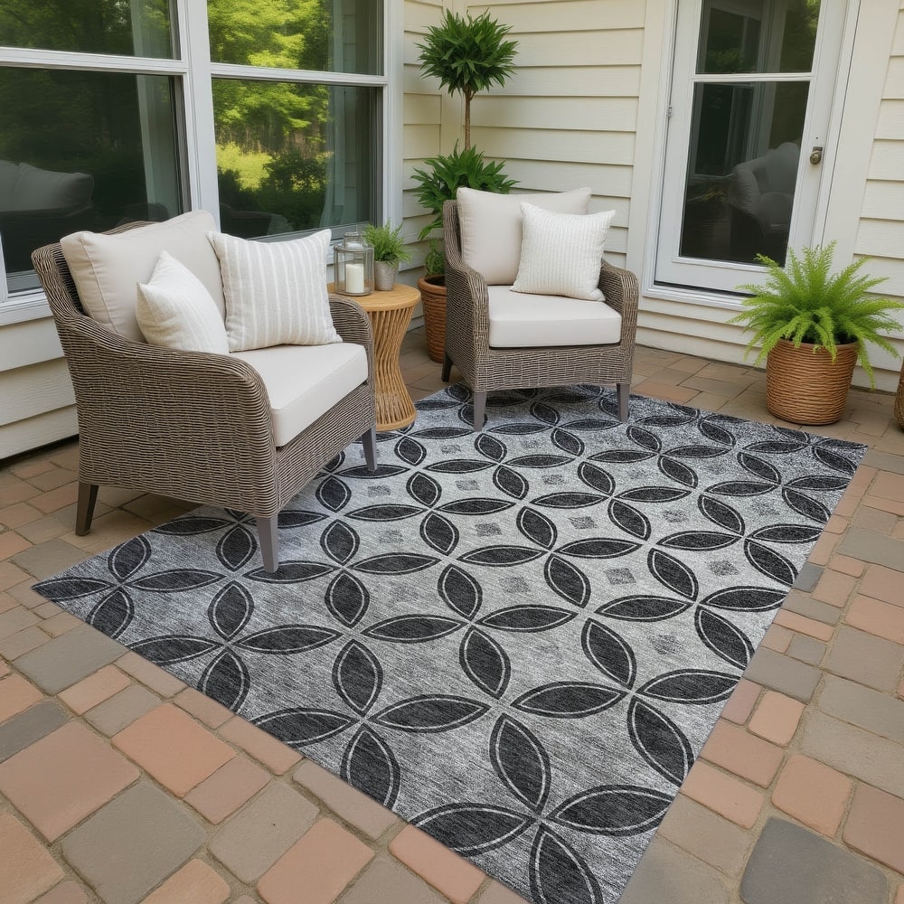 Machine Washable Indoor/ Outdoor Modern Gia Chantille Rug