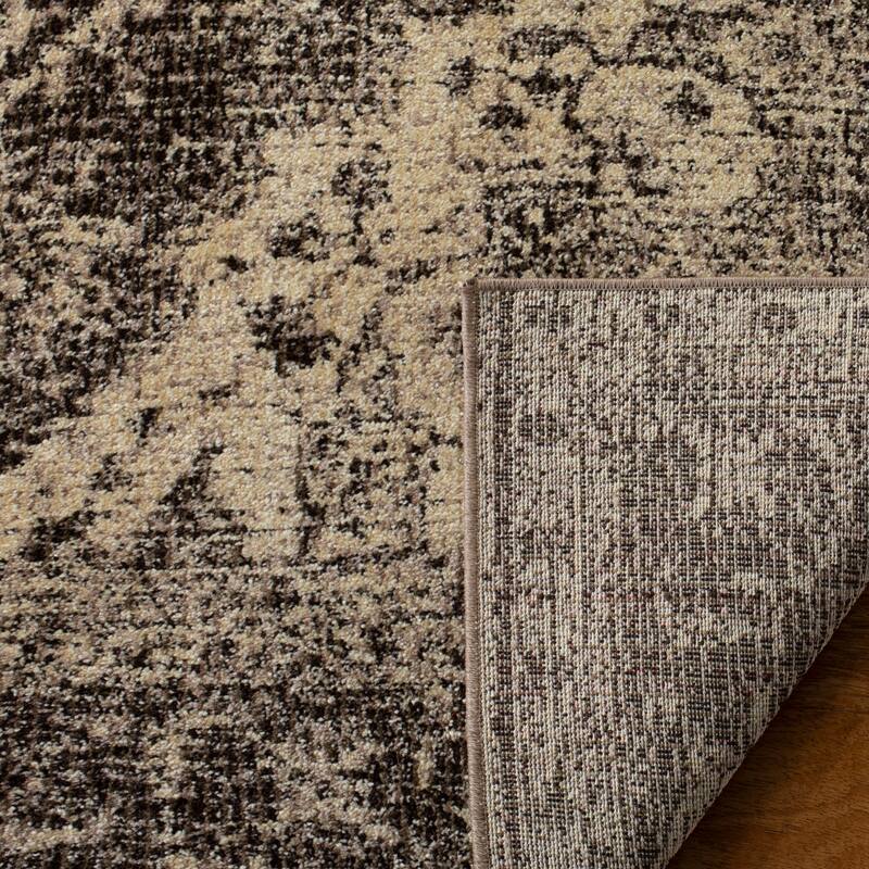 SAFAVIEH Summit Sevdalija Traditional Oriental Rug