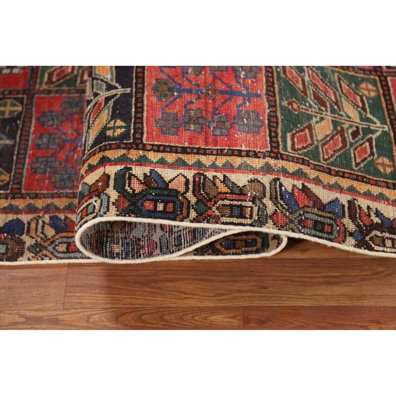 Traditional Bakhtiari Persian Vintage Rug Hand-Knotted Wool Carpet - 4'6"x 8'10"