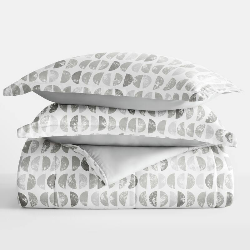 Becky Cameron Premium Moonlight Stars Reversible Comforter Set - King