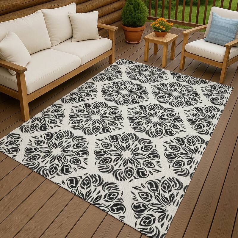 Machine Washable Indoor/ Outdoor Damask Pearl Chantille Rug - Ivory - 5' x 7'6"