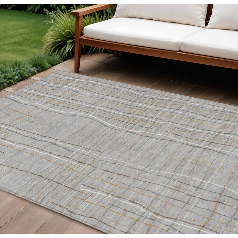 HomeRoots Striped Transitional Rectangle Outdoor Rug - 9' X 12'