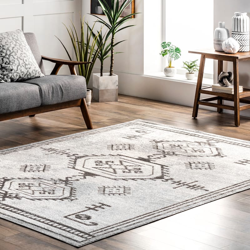 Nuloom Kyleigh SpinClean Machine Washable Southwestern Area Rug - 4' x 6' - Light Grey - Rectangle