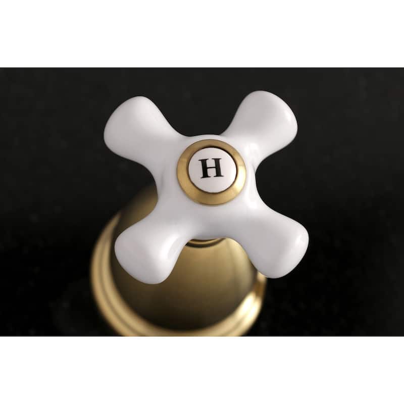 Heritage 3-Hole Wall Mount Roman Tub Faucet in Polished Brass