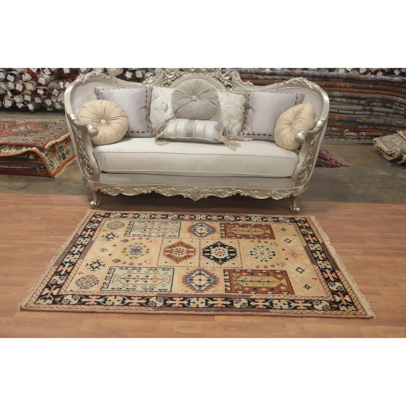 Hand-knotted Traditional Wool Peach Geometric Oriental Area Rug - 5' 10'' X 4' 0''