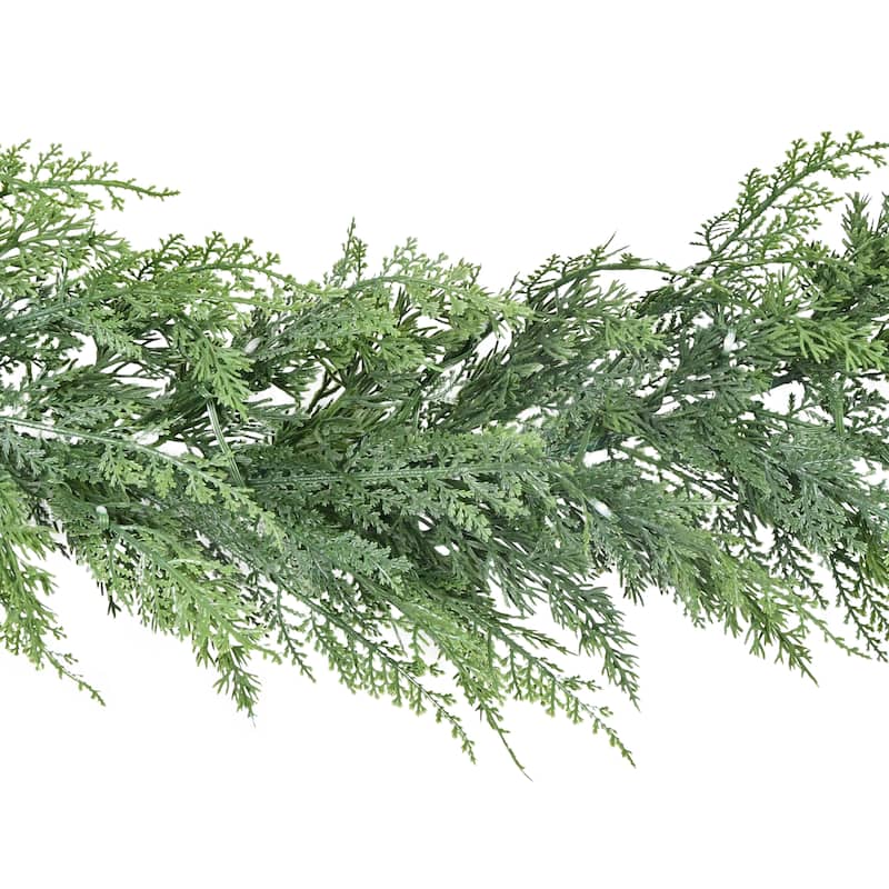 Puleo International 9' x 10" Pre-Lit Battery-Operated Cedar Garland with Twinkle Rice Lights