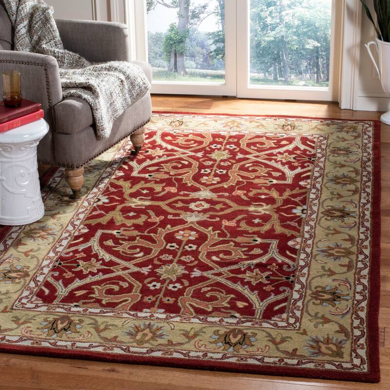 SAFAVIEH Handmade Heritage Abc Traditional Oriental Wool Rug - 4' x 6' - Red/Gold
