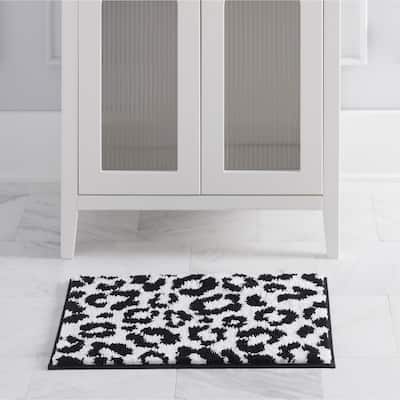 Juicy Couture Ombre Leopard Bath Mat with TPR Backing
