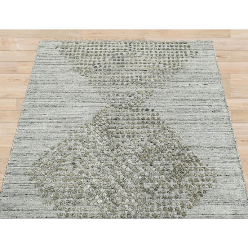 Hand Knotted Textured Gray Moss Tibetan Wool Modern Oriental Area Rug - 3' 11'' x 6'