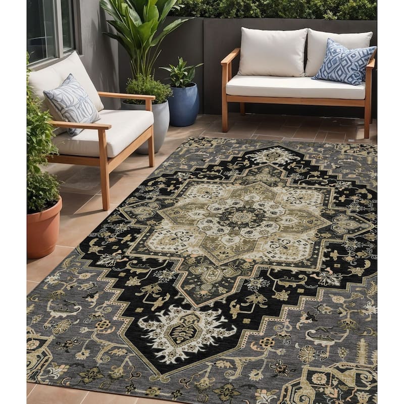 HomeRoots Oriental Traditional Rectangle Outdoor Rug - 5' X 8'