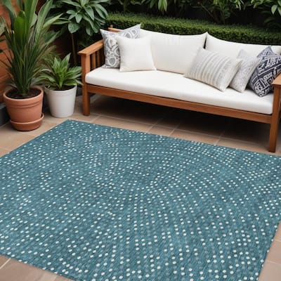 HomeRoots Polka Dot Transitional Rectangle Outdoor Rug